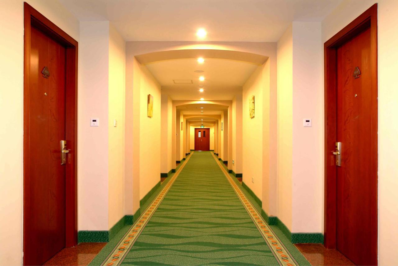 Greentree Inn Beijing Daxing Huangcun Qingyuan Road Metro Station Express Hotel Eksteriør bilde
